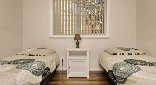 Shoalz, 28 Rigney Street