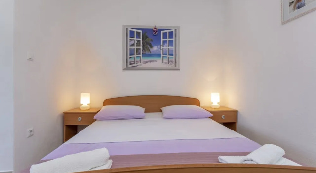 Apartments Milka, Забронировать Апартаменты/квартира Хвар Остров Хвар, рядом с Galešnik Island