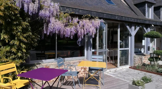 Семейный номер Standard Logis Hôtel Lodge La Valette