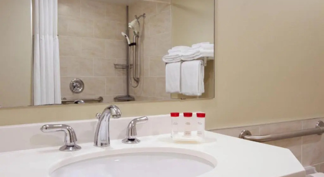 Двухместный номер Standard Ramada by Wyndham Cornwall