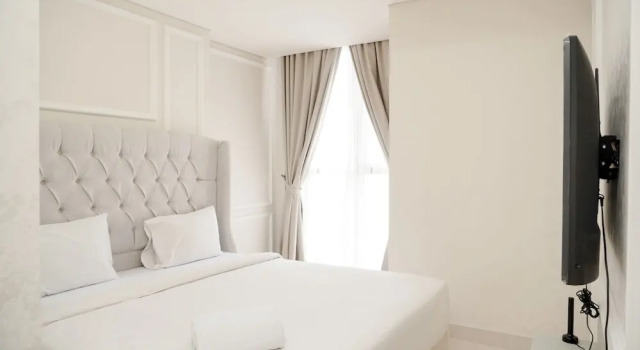 Апартаменты Modern Look And Comfortable 1Br Gold Coast Apartment Pik