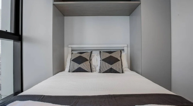 Cozy APT With City Views Next to Meblourne Central