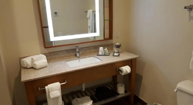 Двухместный люкс Deluxe c 1 комнатой Sol Cypress, San Antonio, a Tribute Portfolio Hotel
