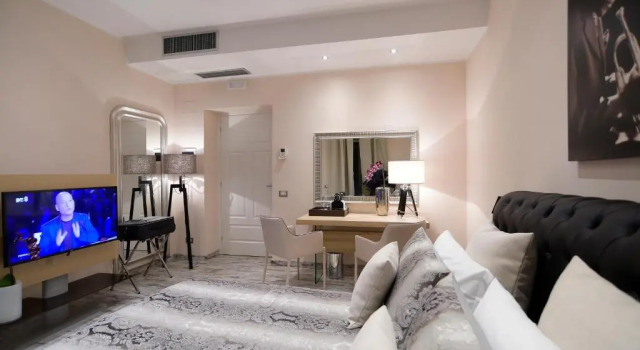 Люкс Colonna 18 Apartment by Ghor
