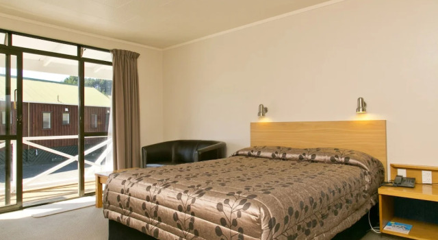 Семейный номер Standard с балконом Turangi Bridge Motel