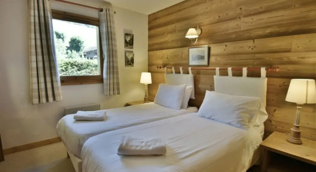 A2 Pistes du Soleil - ARAVIS Holidays, Prenota Hotel Hotel a Alvernia con parcheggio, Parcheggio