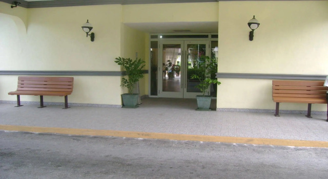 Royal Islander Hotel