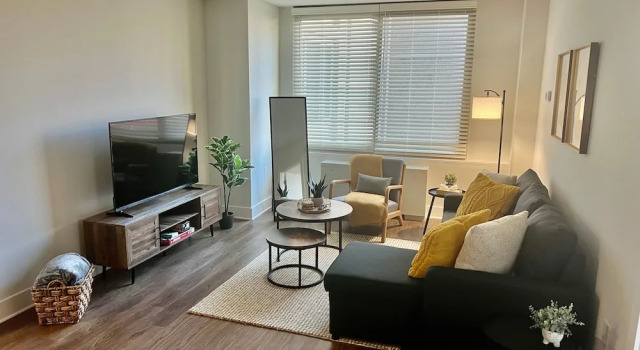 Апартаменты Comfort ComfyGetaway by DC,Metro,Airport