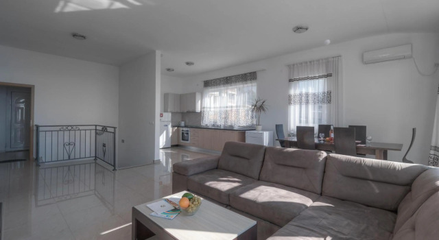 Berg Apartments, Book Apartment Donji Susanj Bar County