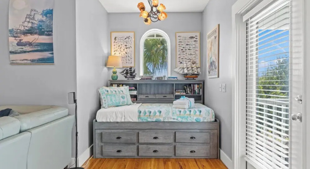 Коттедж Seafoam Beautiful 3BR Home With Heated Private Pool - 4 Min Walk to Beach!