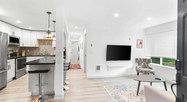 Апартаменты Hillside in Seattle - well appointed