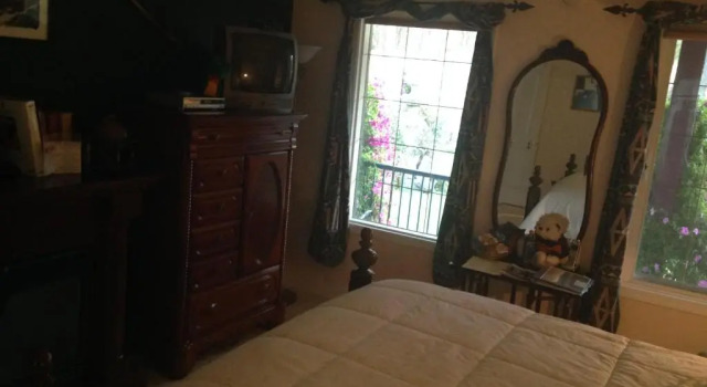 Люкс Deluxe Eagles Nest B&B