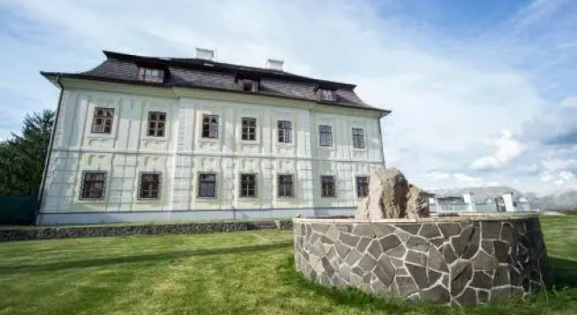 Chateau Diva, Забронировать Отель Турчьянске-Теплице Жилинский край