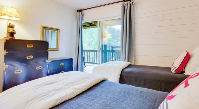 High-end Sapphire Retreat on Fairfield Lake!, Забронировать Апартаменты/квартира Сапфир Аппалачи