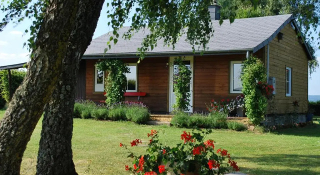 Коттедж с 2 комнатами Le Chalet à Bonnerue