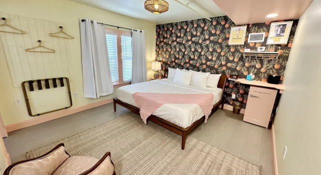 Номер Standard Peninsula Bed & Cocktails