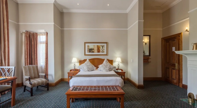 Двухместный люкс c 1 комнатой Courtyard Hotel Arcadia