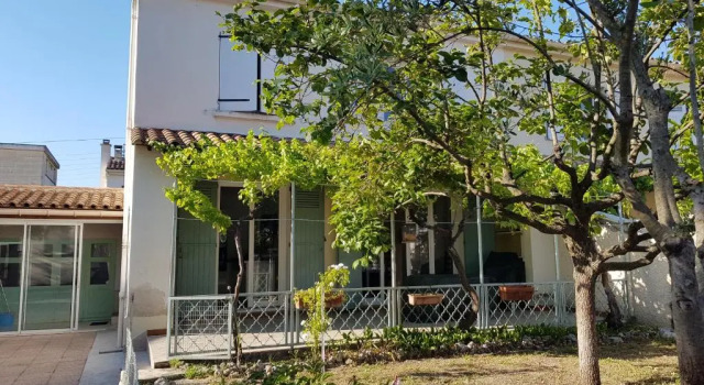 Апартаменты Location maison Monteux