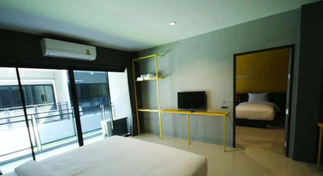Seven Bee Boutique Hotel, Varaa Boutique-hotelli Hotellit North-Eastern Thailand pysäköinnillä, Pysäköinti