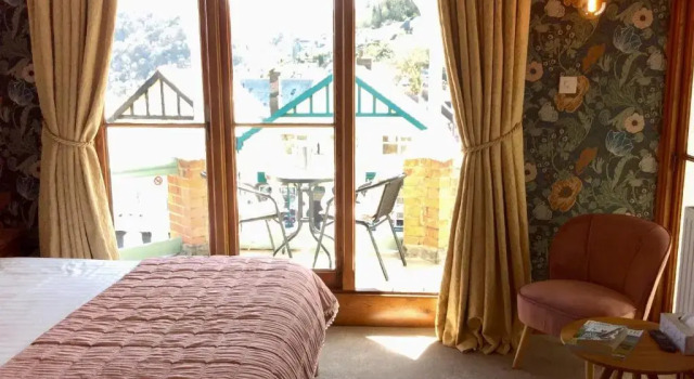 Deluxe Kahden hengen huone parvekkeella Southcliffe Bed & Breakfast