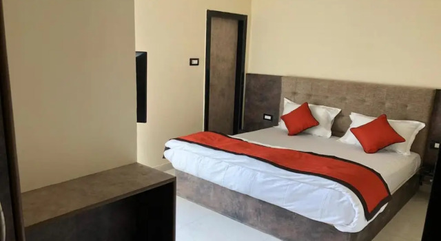 Люкс Hotel Frontier Royal