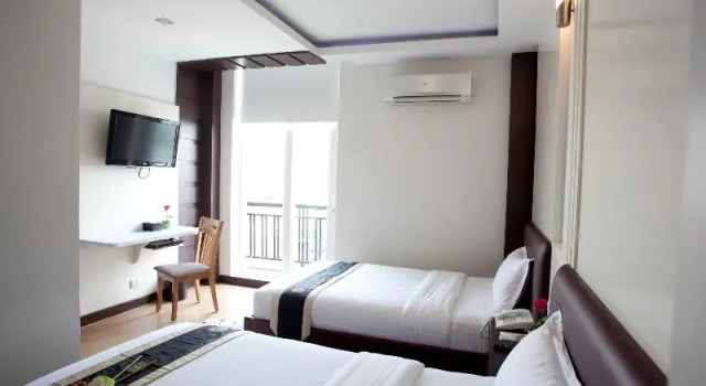 Двухместный номер Standard с балконом King Grand Boutique Hotel