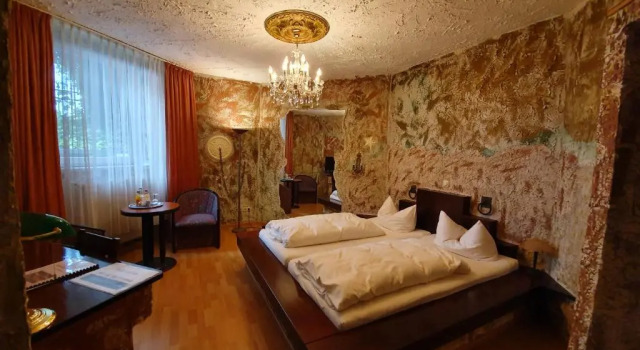 Turmhotel Weserblick Bremen, Boek Hotel Hotels in Bremen met parkeren, in de buurt van Theater Goetheplatz Bremen, Parkeren