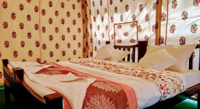 Awesam Hotel and Resort, Забронировать Курортный отель Отели штата Раджастхана с парковкой, Парковка