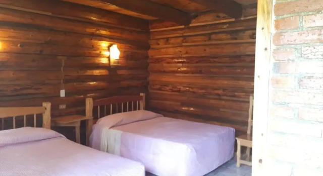 Room-parador Arewá 1 La Energía Que Impu, Rezervovat Hotel Hotely v Chihuahua s parkováním, Parkování