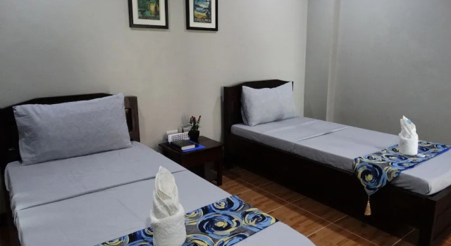 Двухместный номер Standard с балконом Harbour Gardens Tourist Inn