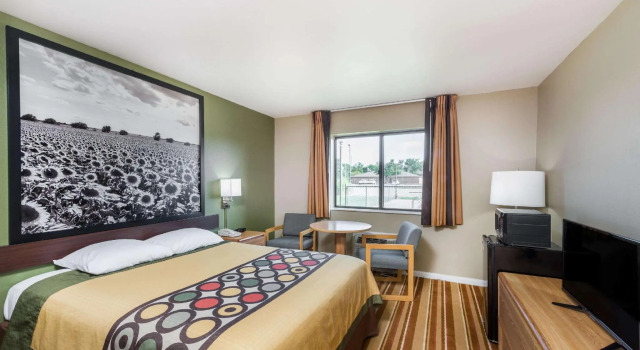 Двухместный номер Standard Super 8 by Wyndham Independence KS