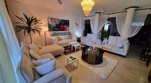 Gustavo Homes Mombasa, Book Apartment Hotels in Coast Region with Parking, Parking