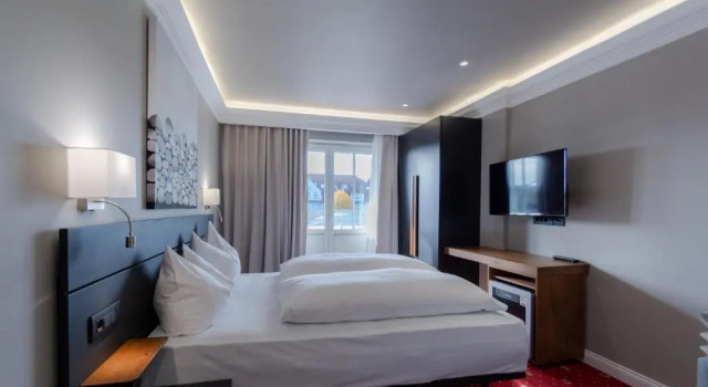 Двухместный номер Standard с балконом 2H Horizon Hotel
