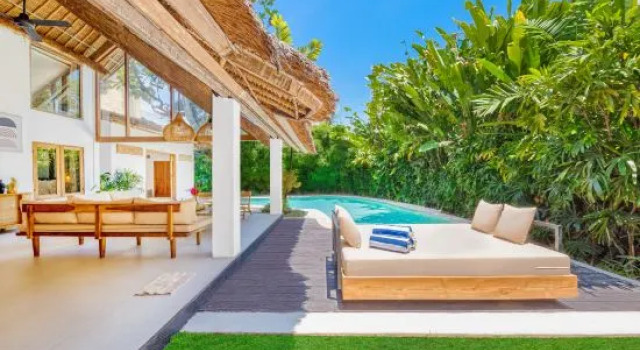 Villa Indigo - 5-BDR, huge pool and lush garden