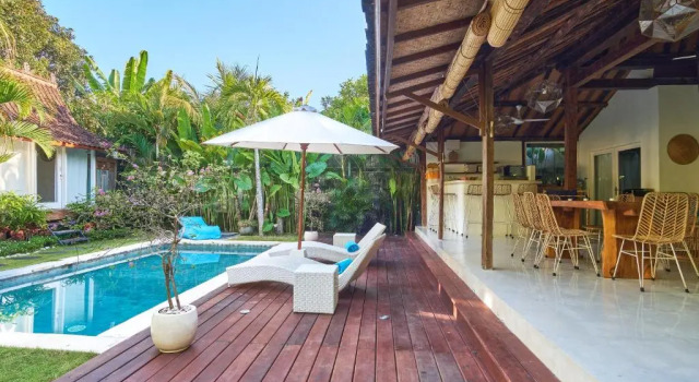 Вилла с 3 комнатами Villa Ketenangan