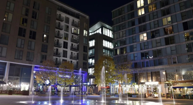 Milton Keynes City Center 2 bed, Забронировать Отель Отели Бакингемшир с парковкой, Парковка