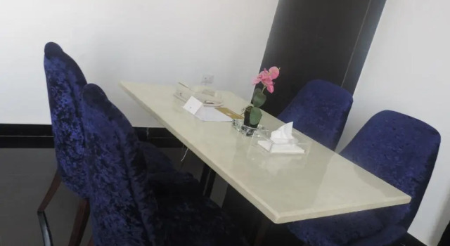 Люкс Royal Crown Hotel Juba