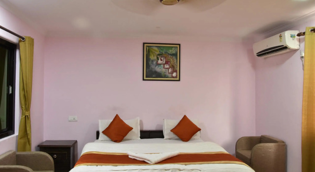 Hotel Sarweshwary