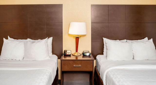 Четырёхместный люкс Clarion Pointe Harrisonburg
