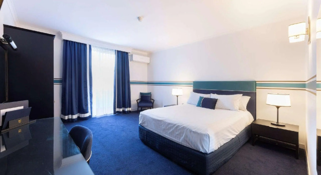 Двухместный номер Standard Ramada by Wyndham Diplomat Canberra
