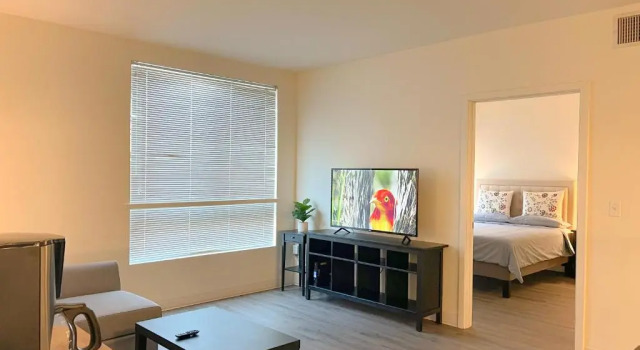 Апартаменты с 2 комнатами Spacious Entire Apt w Parking in Arts District DTLA B5
