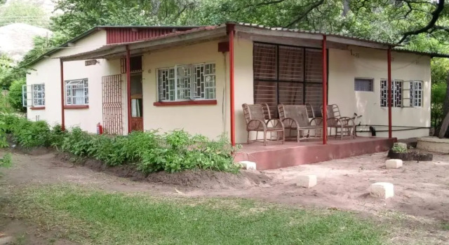 Коттедж Nkhudzi Beach Lodge