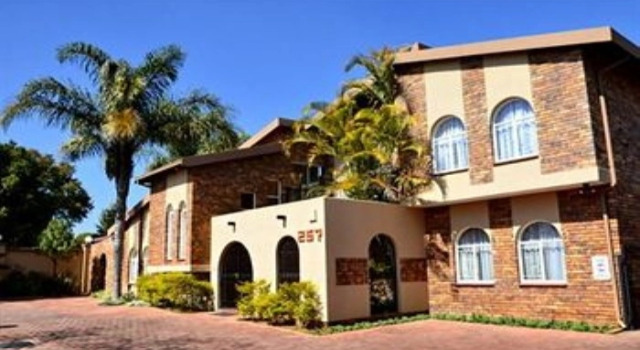 Glen Marion Guest House, Reservar Casa de hóspedes Hotéis em Pretoria com piscina, Piscina