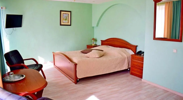 Suite Hotel Complex Vizit