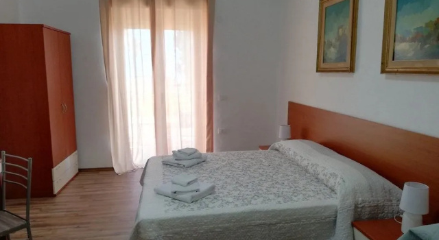B&B Altamarea, Забронировать Отель «постель и завтрак» Отели Корильяно-Калабро с парковкой, Парковка