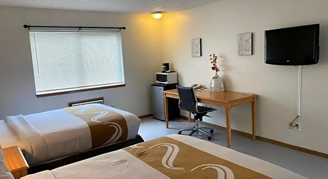 Четырёхместный номер Standard Econo Lodge Tacoma Mall