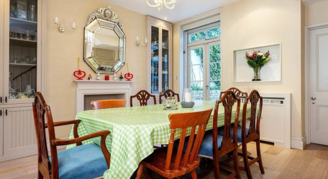 Westcroft Square, Забронировать Отель Отели Лондона 3 звезды, рядом с The William Morris Society, 3*