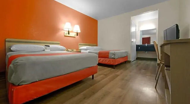 Четырёхместный номер Standard Motel 6-Saint Joseph, MO