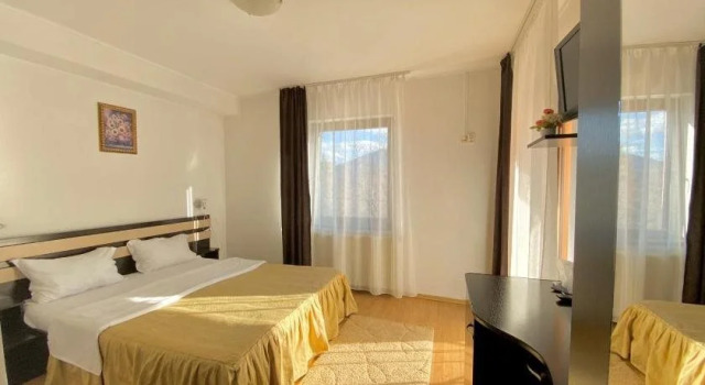 Oana\s Guesthouse, Rezervovat Boutique Hotel Hotely v Prahova Valley s parkováním, Parkování