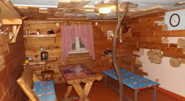 Holiday Home Yubileynaya, Забронировать Отель Отели и гостиницы Шерегеш, рядом с Горнолыжный подъемник Шория-Тур, Отель